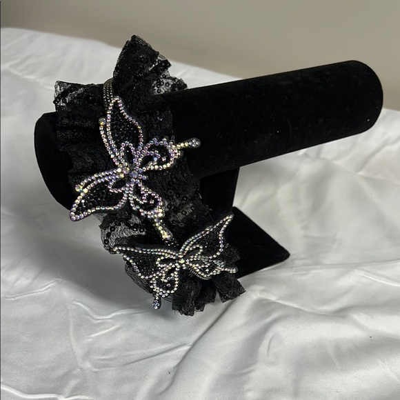 Elegant Black Lace Butterfly Headband - Picture 5 of 5